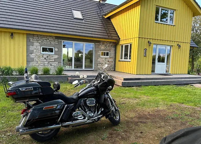 Muhu Kulla Saadu Puhkemaja Mere Aeaeres Pensionat Raugi