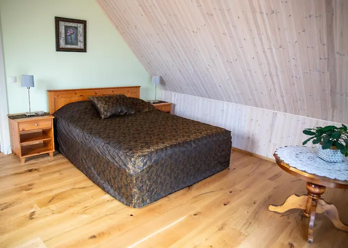 Pensionat Muhu Kulla Saadu Puhkemaja Mere Aeaeres Raugi