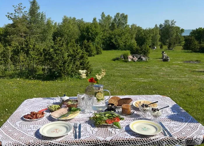 Muhu Kulla Saadu Puhkemaja Mere Aeaeres Pensionat *